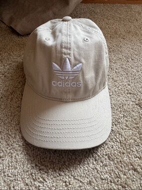 NWOT adidas Cap in Beige with White Logo